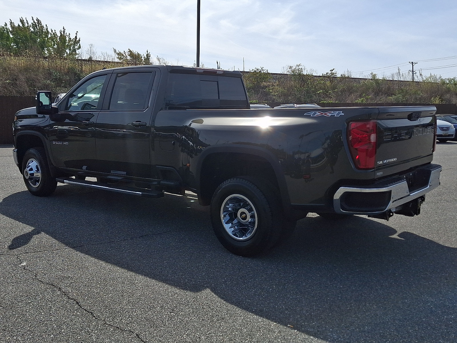 Used 2022 Chevrolet Silverado 3500 LT w/ All Star Edition AWD/4WD image 4