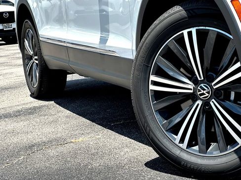 Used 2024 Volkswagen Tiguan Wolfsburg Edition FWD image 2