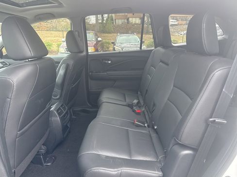 Used 2022 Honda Pilot EX-L image 8