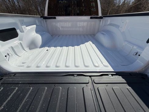 New 2026 RAM 1500 4x4 Crew Cab image 8