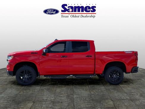 Used 2023 Chevrolet Silverado 1500 LT Trail Boss w/ LT Trail Boss Premium Package AWD/4WD image 9