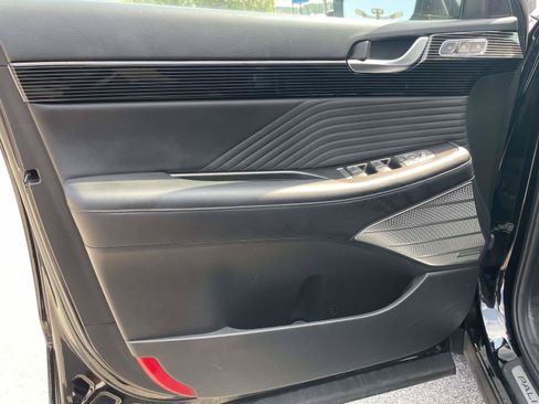 Used 2025 Hyundai Palisade Calligraphy AWD/4WD image 5