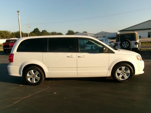 Used 2013 Dodge Grand Caravan SE image 5