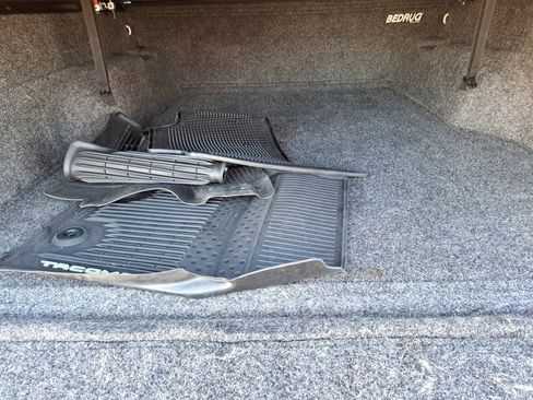 Used 2019 Toyota Tacoma TRD Sport image 30