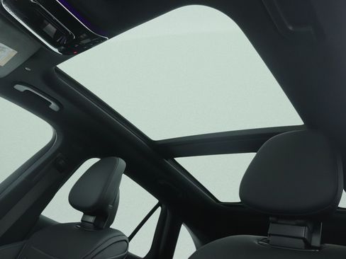 New 2026 Mercedes-Benz GLC 300 image 9