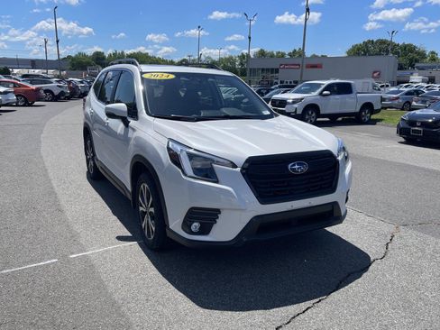 Used 2024 Subaru Forester Limited AWD/4WD image 1