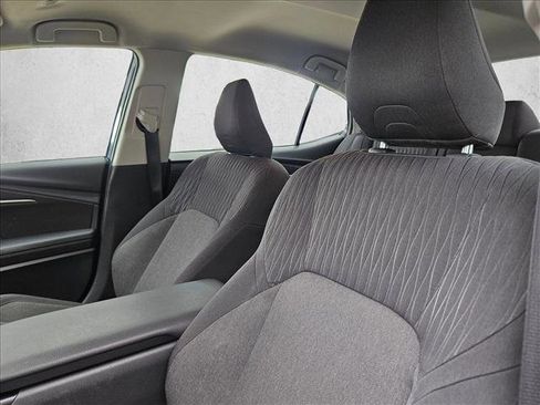 Used 2025 Toyota Camry LE image 17