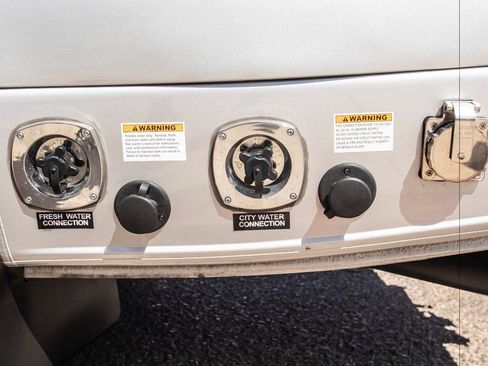 Used 2022 Mercedes-Benz Sprinter 3500 image 7