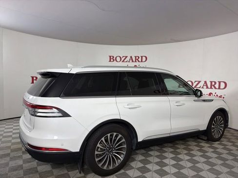 Used 2022 Lincoln Aviator Reserve w/ Equipment Group 201A AWD/4WD image 9