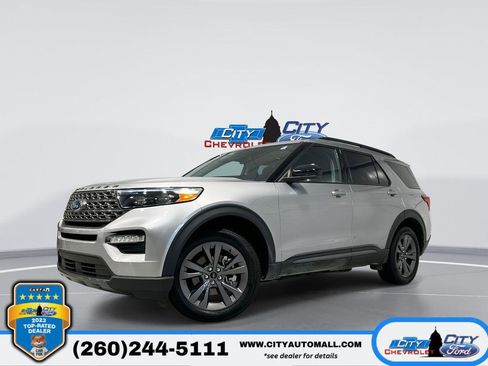 Used 2023 Ford Explorer XLT w/ Equipment Group 202A image 1