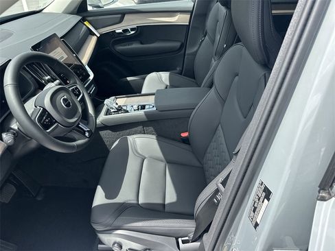New 2025 Volvo XC90 B6 Plus w/ Protection Package Premier image 14