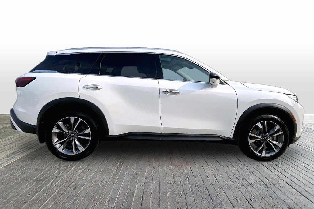 Certified 2024 INFINITI QX60 Luxe w/ Vision Package AWD/4WD image 8