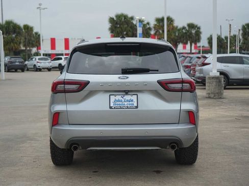Used 2023 Ford Escape ST-Line w/ Tech Pack #1 FWD image 5