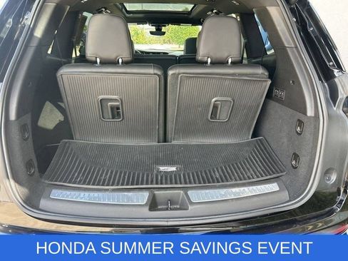 Used 2023 Cadillac XT6 Sport w/ Technology Package AWD/4WD image 9