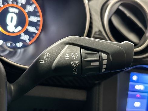 Used 2022 Ford Mustang Shelby GT500 w/ Technology Package image 30