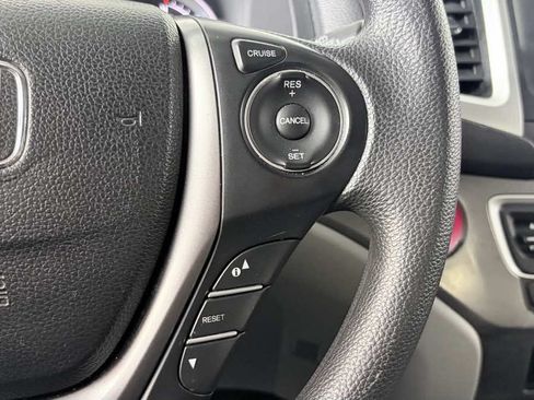Used 2018 Honda Pilot LX image 15