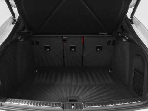 Used 2025 Porsche Macan image 17