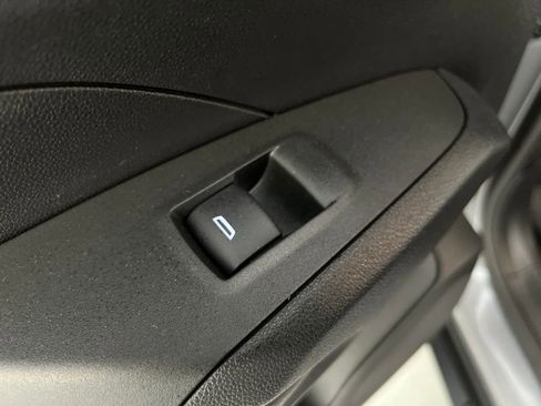 Used 2025 Chevrolet Trax LT image 16