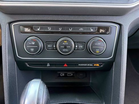 Used 2019 Volkswagen Atlas SE w/ Towing Package AWD/4WD image 24