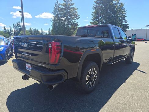 New 2026 GMC Sierra 3500 Denali Ultimate AWD/4WD image 3