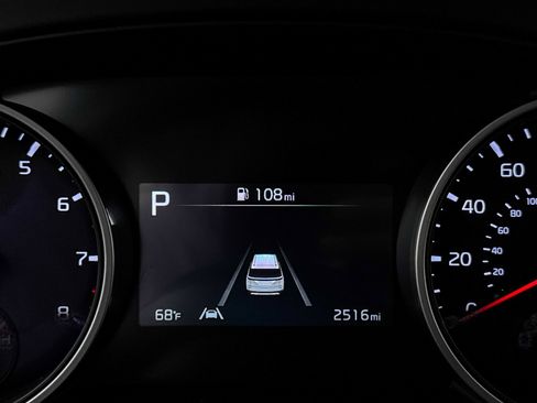 Used 2024 Kia Carnival LX image 35