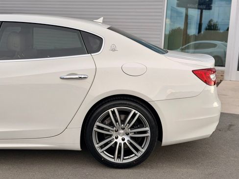 Used 2017 Maserati Quattroporte S GranLusso RWD image 4