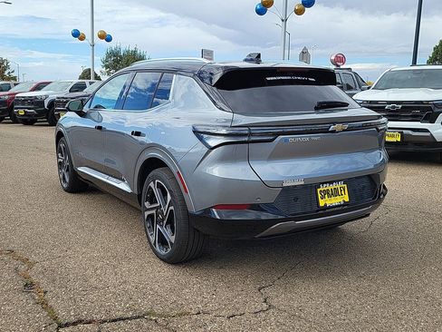 New 2026 Chevrolet Equinox EV LT image 6