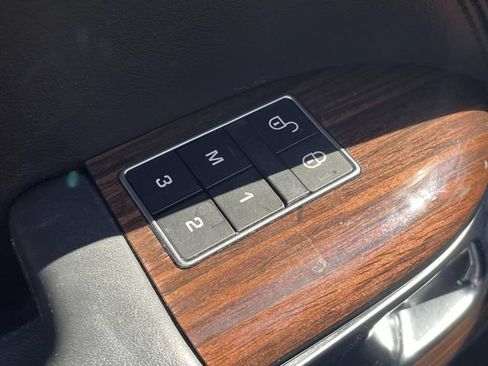 Used 2016 Land Rover Range Rover HSE AWD/4WD image 17