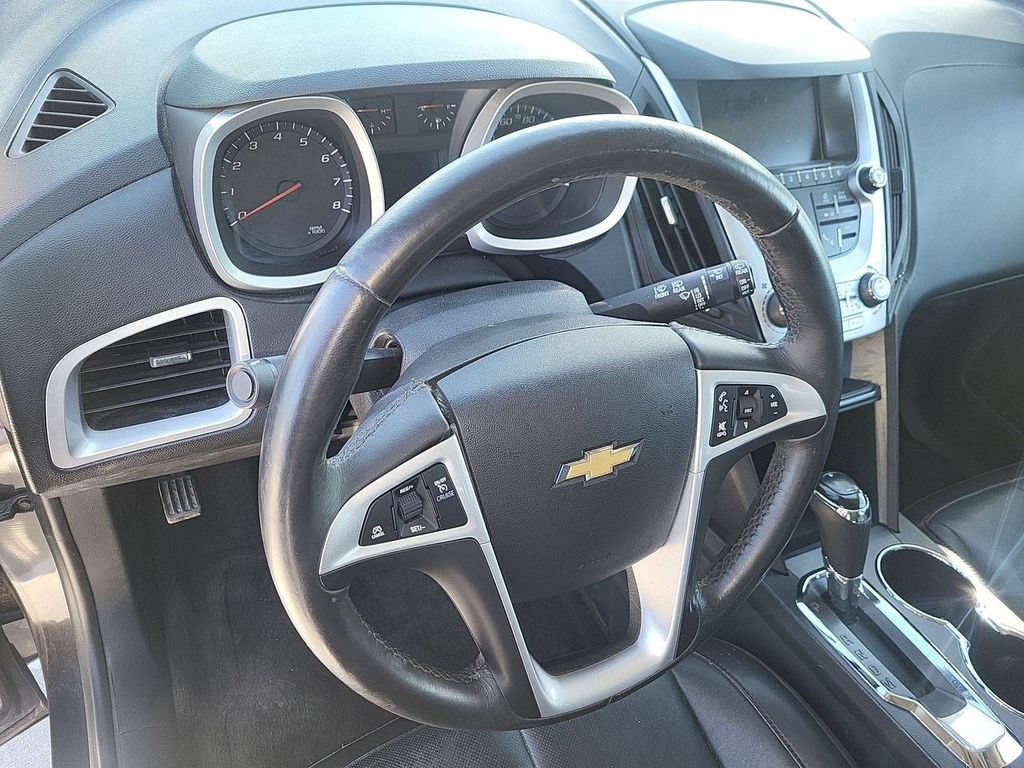 Used 2016 Chevrolet Equinox LTZ w/ Enhanced Convenience Package AWD/4WD image 16