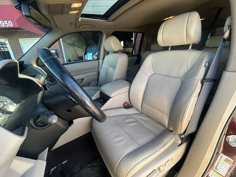 Used 2011 Honda Pilot EX-L image 10