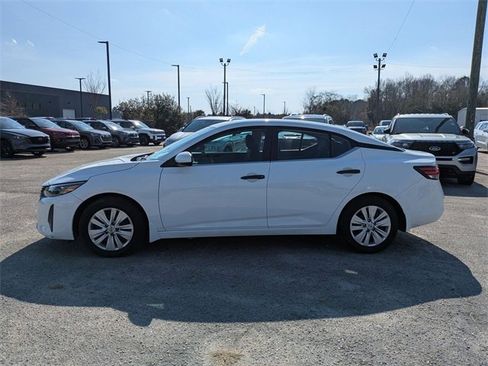 Used 2024 Nissan Sentra S w/ Lighting Package image 6