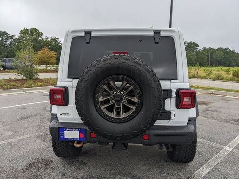 New 2025 Jeep Wrangler Unlimited Rubicon 392 image 22