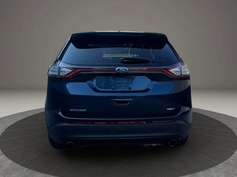 Used 2017 Ford Edge SE w/ Cargo Accessory Package AWD/4WD image 4
