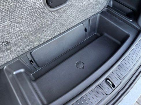 New 2025 Jeep Grand Cherokee L Laredo image 23