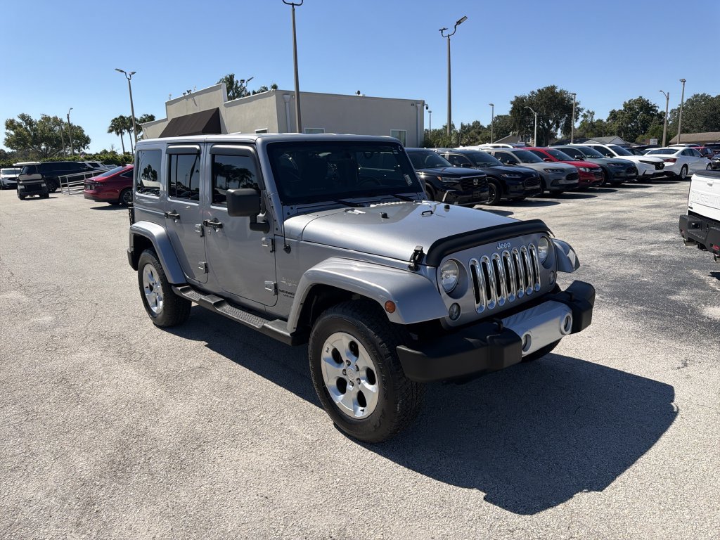 Used 2014 Jeep Wrangler Unlimited Sahara w/ Max Tow Package AWD/4WD image 2