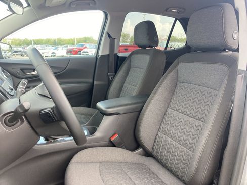 Used 2024 Chevrolet Equinox LT image 13