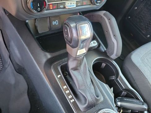 Used 2022 Ford Bronco Big Bend w/ Sasquatch Package image 26