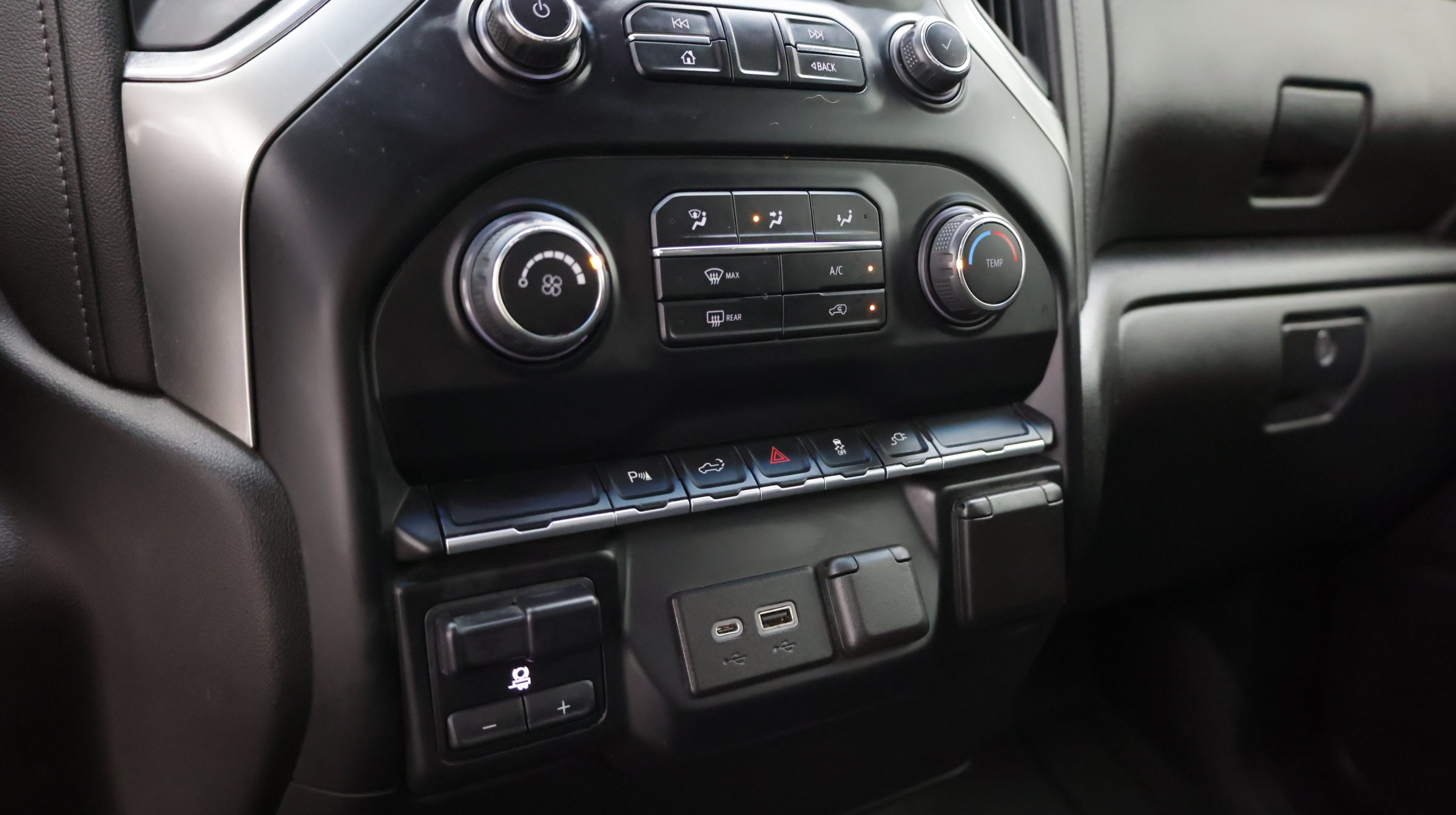 Used 2022 Chevrolet Silverado 2500 LT AWD/4WD image 18