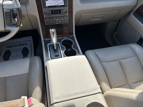 Used 2013 Lincoln Navigator 2WD w/ HD Trailer Tow Pkg image 17