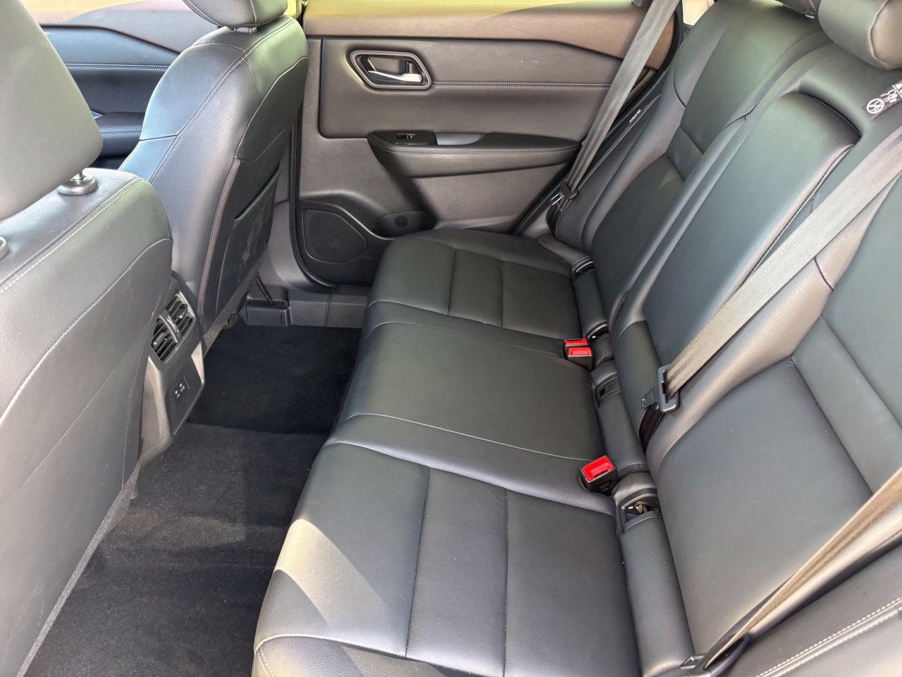 Certified 2023 Nissan Rogue SL FWD image 18