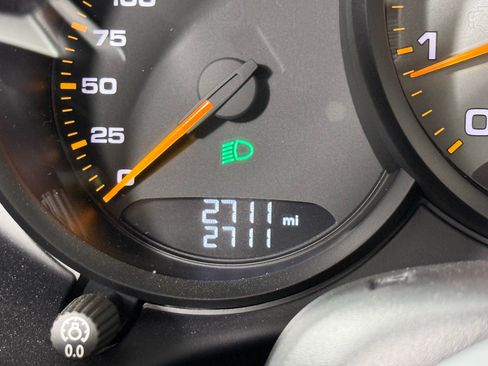 Certified 2022 Porsche 718 Cayman GT4 image 27