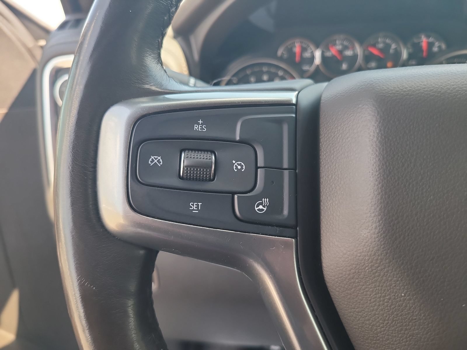 Used 2020 Chevrolet Silverado 1500 RST AWD/4WD image 14