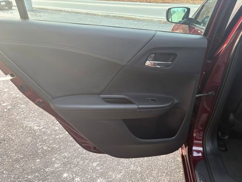 Used 2013 Honda Accord Sport image 13