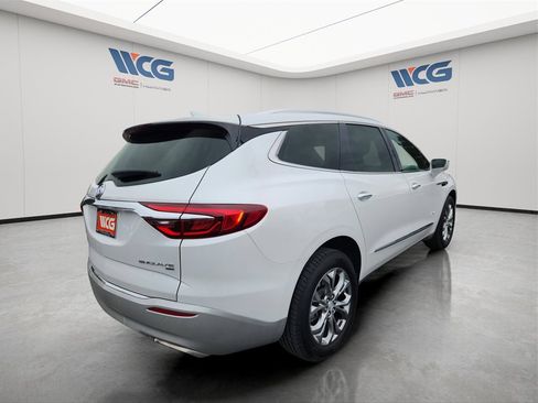 Used 2019 Buick Enclave Avenir w/ Avenir Technology Package image 4