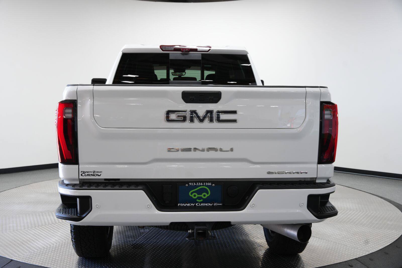 Used 2024 GMC Sierra 2500 Denali Ultimate AWD/4WD image 10