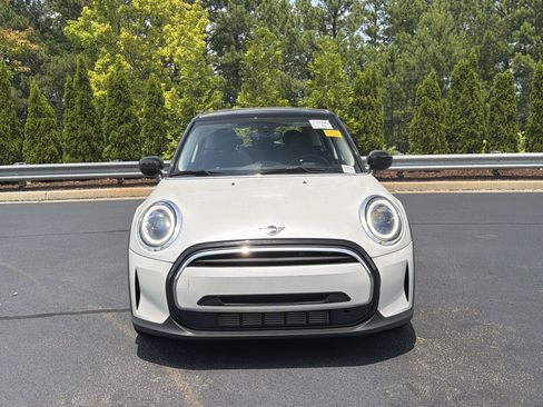 Used 2024 MINI Cooper 4-Door Hardtop FWD image 10