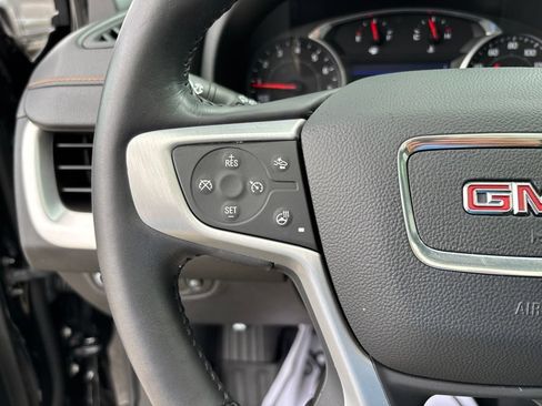 Used 2021 GMC Terrain SLT w/ LPO, Floor Liner Package AWD/4WD image 21
