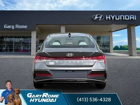 Certified 2026 Hyundai Elantra Limited FWD image 12