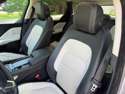 Used 2020 Jaguar F-PACE R-Sport AWD/4WD image 11
