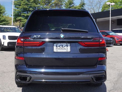Used 2022 BMW X7 xDrive40i w/ M Sport Package AWD/4WD image 18